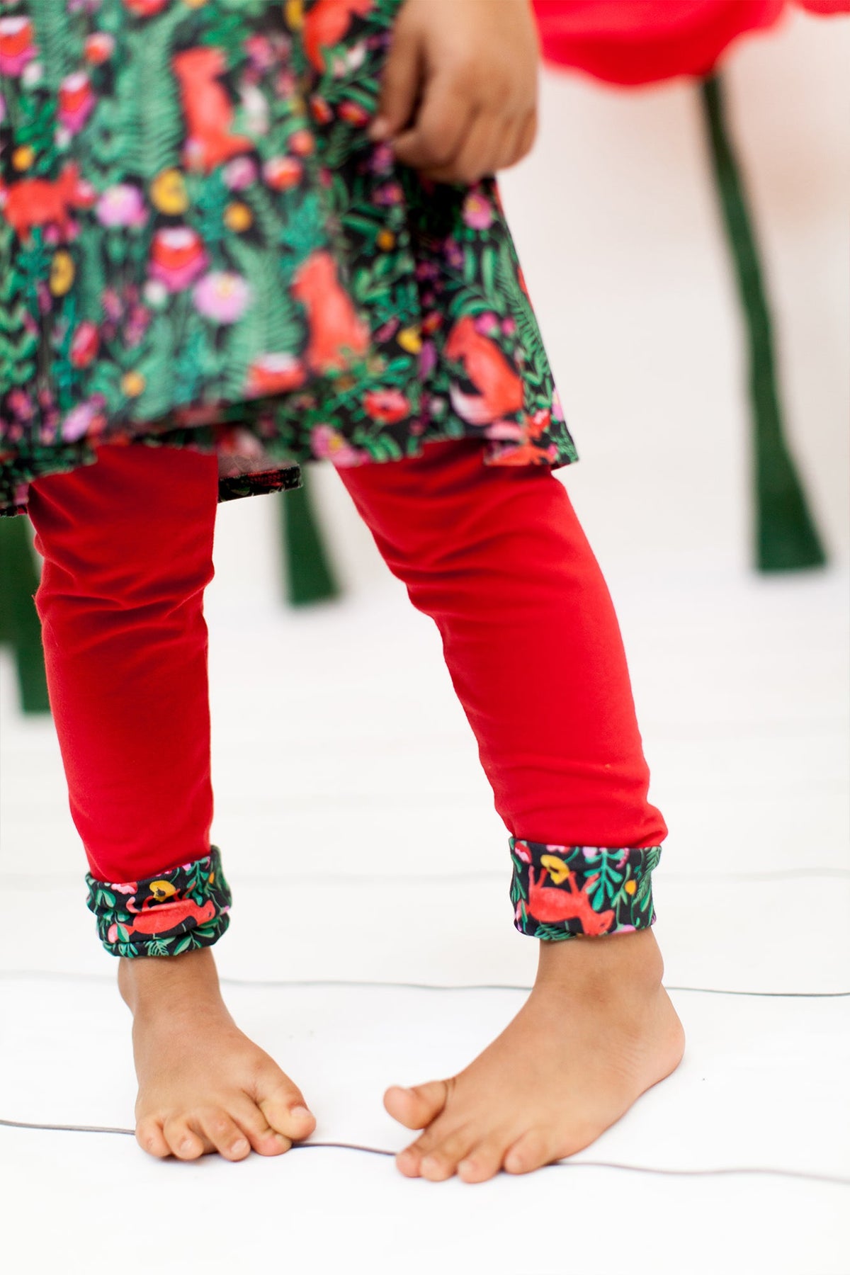 Reversible leggings in fox floral/spicy red