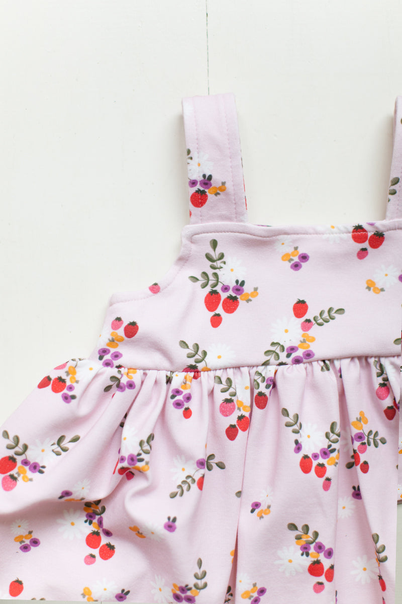 Jumper dress in Strawberry floral